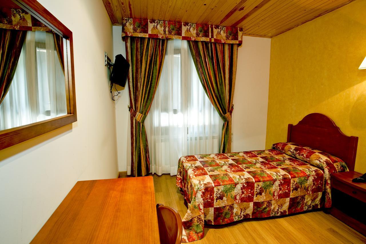 Hotel Montseny Espuy Eksteriør billede